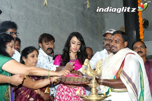 Trisha's 'Nayaki' Movie Launched