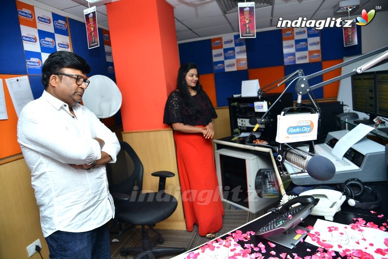 Kona Venkat Launches 'Neevevaro' First Song At Radio City