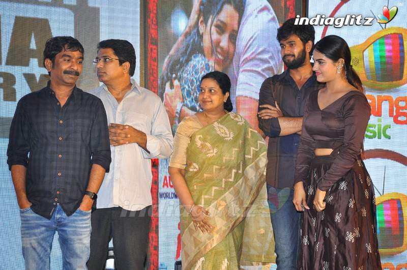 'Neevevaro' Press Meet