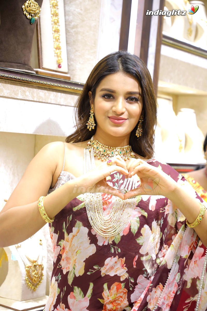 Niddhi Agerwal Launches Manepally Jewellers 4th Branch at Dilsukhnagar