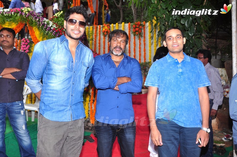 'Okka Ammayi Thappa' Movie Launch