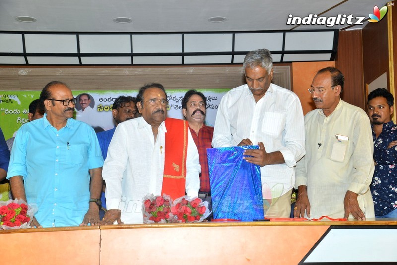 'Oka Telugu Prema Katha' Press Meet