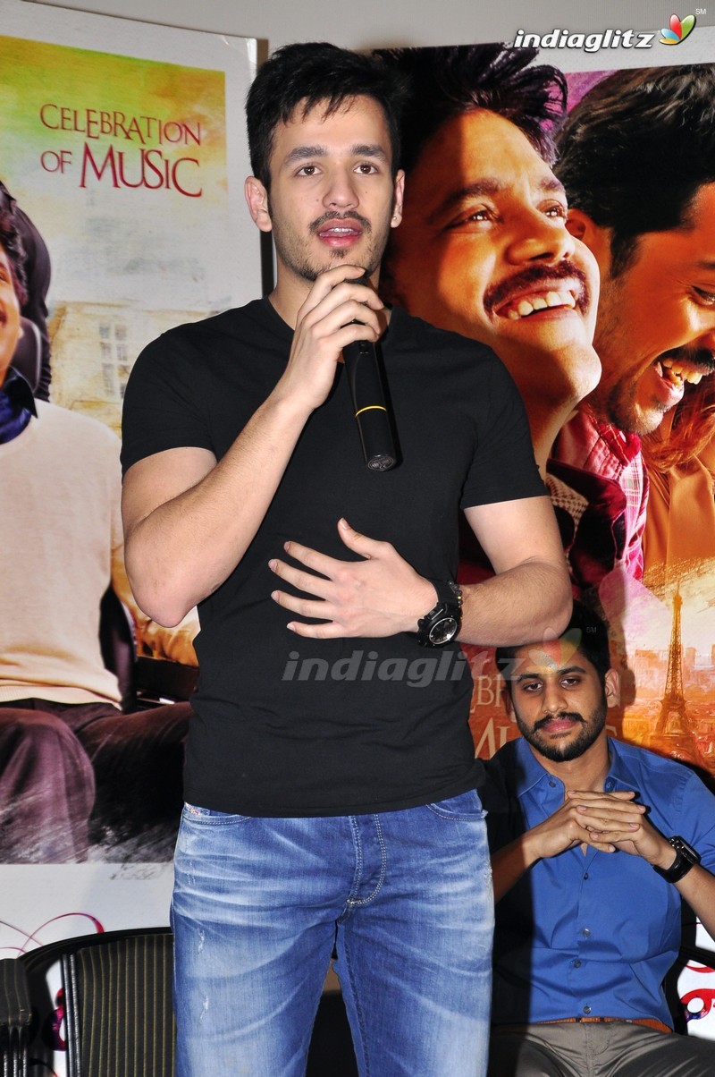 Naga Chaitanya And Akhil Launches 'Oopiri' Trailer