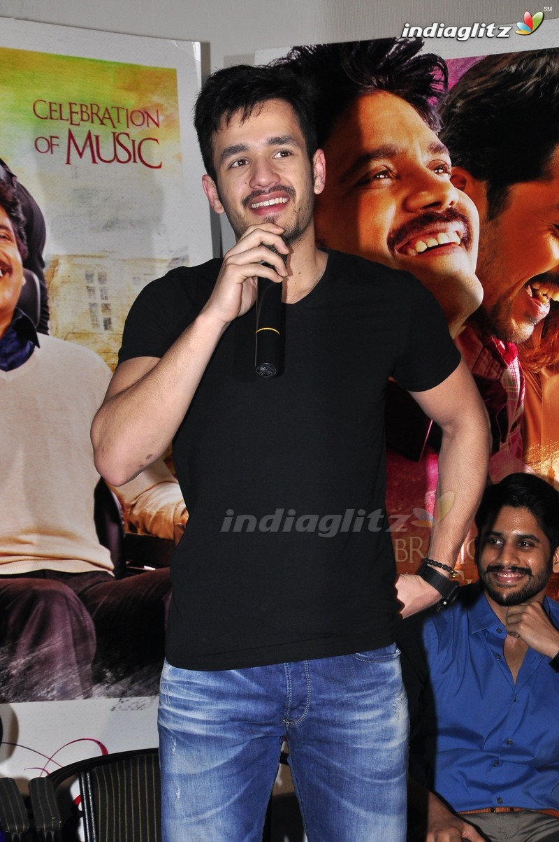 Naga Chaitanya And Akhil Launches 'Oopiri' Trailer