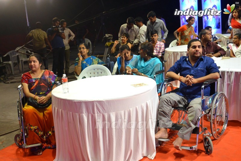 'Oopiri' Team Meets Physically Challenged People