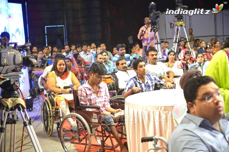 'Oopiri' Team Meets Physically Challenged People