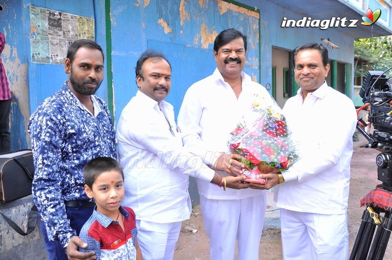 'Oka Radha Iddaru Krishnulu' Movie Launch