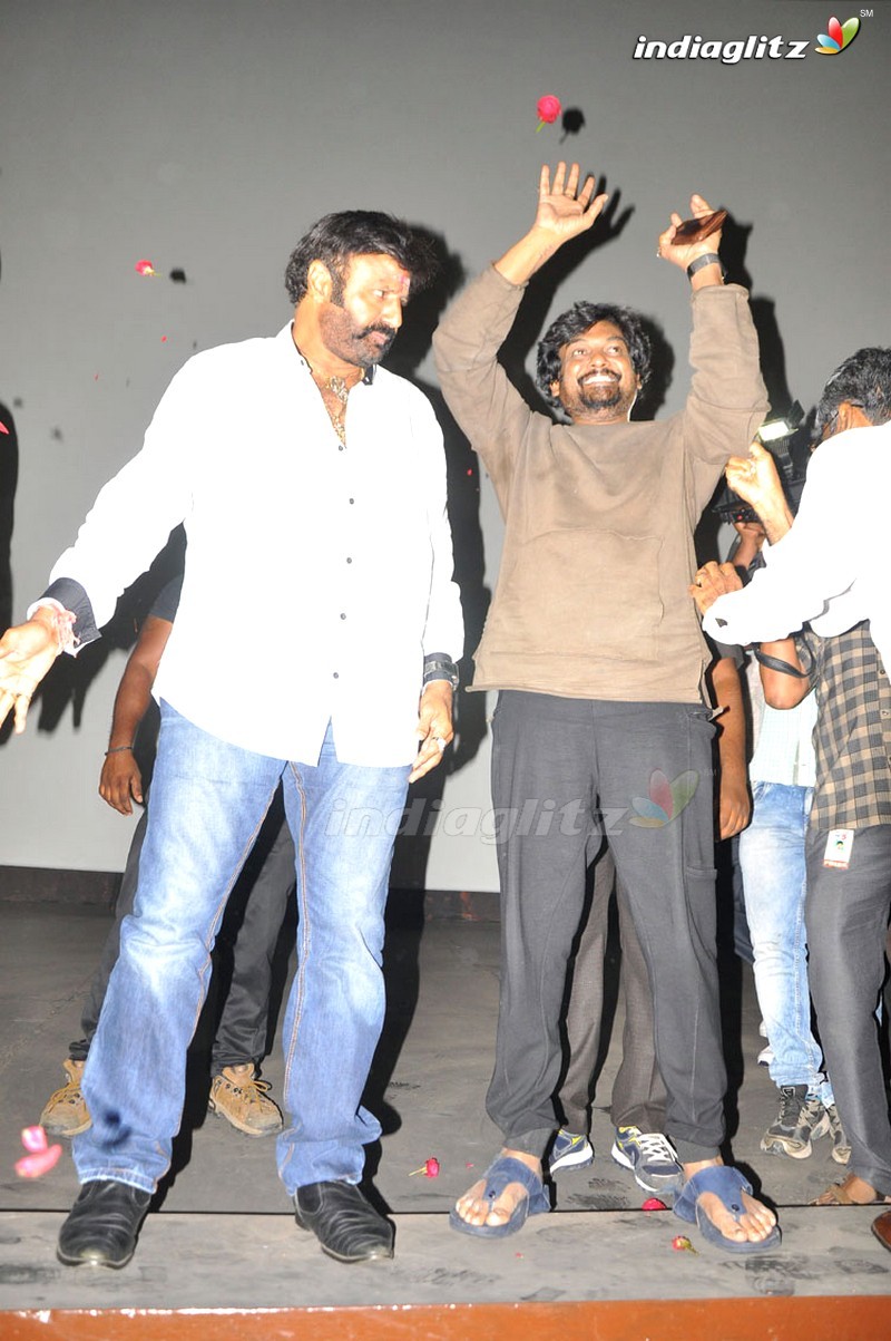 'Paisa Vasool' Team Visits Sandhya 70MM, Hyd