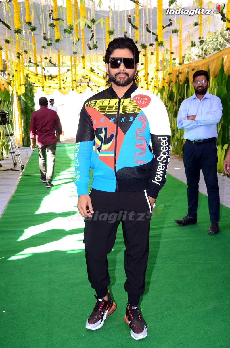 Panja Vaisshnav Tej Debut Movie Launch