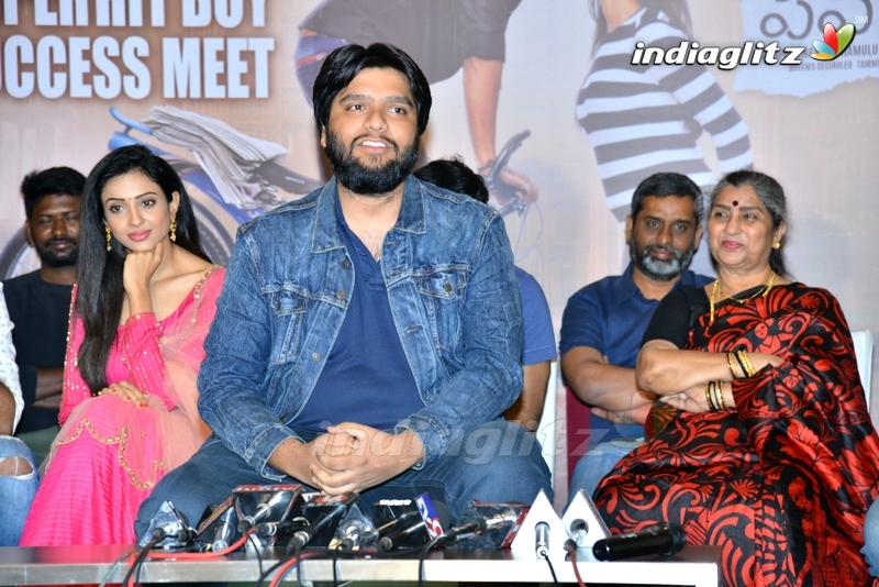 'Paper Boy' Success Meet