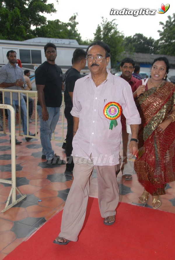 Paruchuri Brothers Felicitated