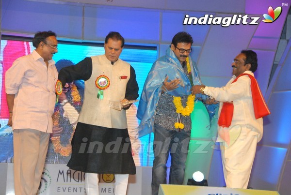 Paruchuri Brothers Felicitated