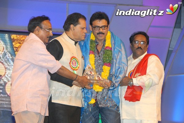 Paruchuri Brothers Felicitated