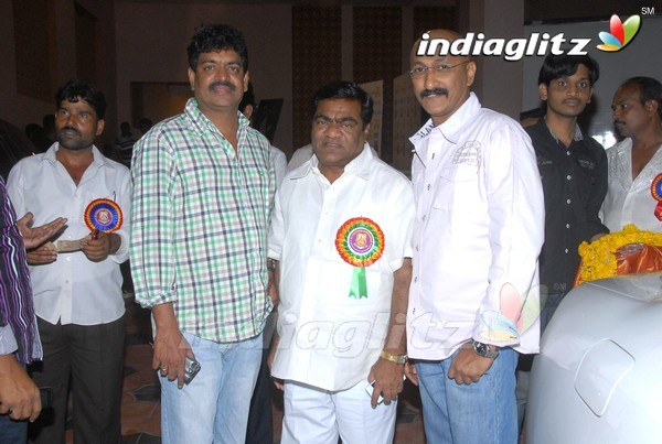 Paruchuri Brothers Felicitated