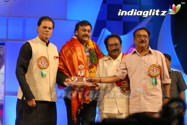 Paruchuri Brothers Felicitated