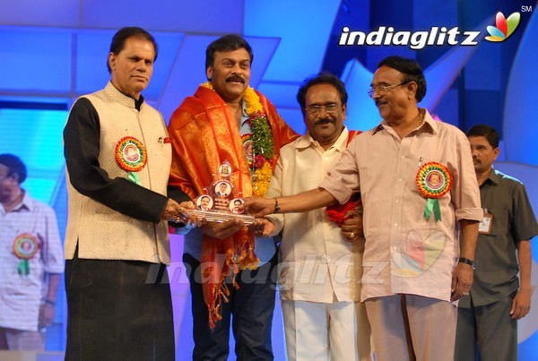 Paruchuri Brothers Felicitated