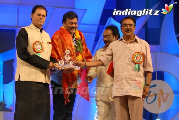 Paruchuri Brothers Felicitated