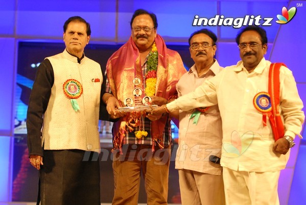 Paruchuri Brothers Felicitated