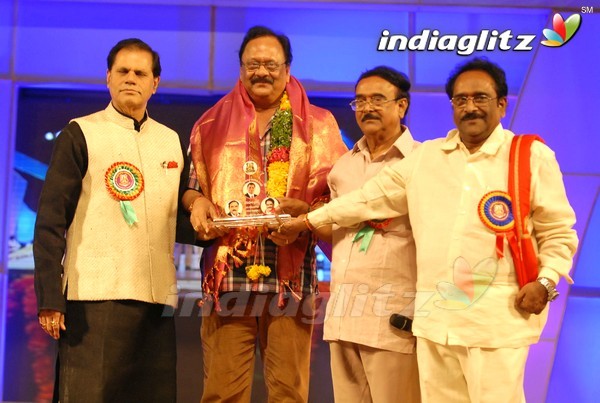 Paruchuri Brothers Felicitated