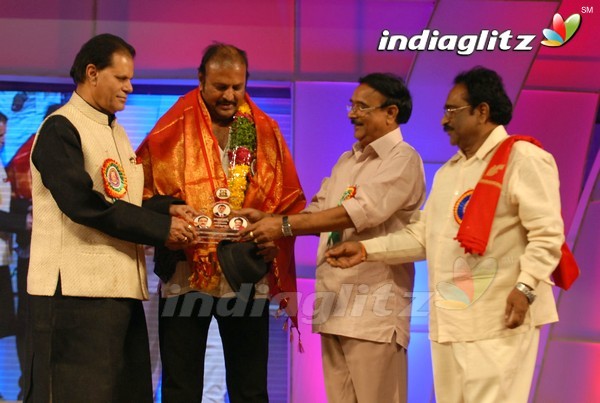 Paruchuri Brothers Felicitated