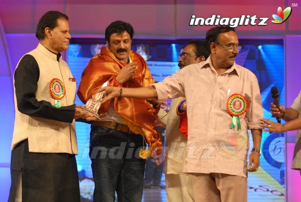 Paruchuri Brothers Felicitated