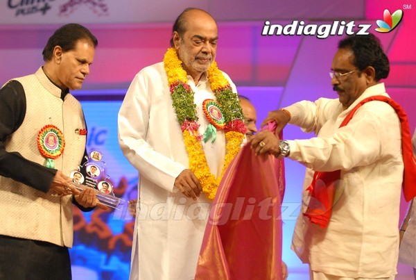 Paruchuri Brothers Felicitated