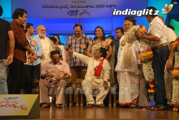 Paruchuri Brothers Felicitated