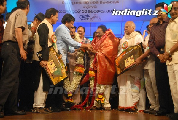 Paruchuri Brothers Felicitated