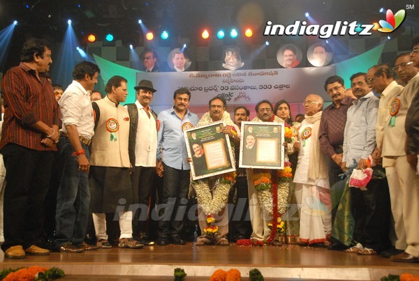 Paruchuri Brothers Felicitated