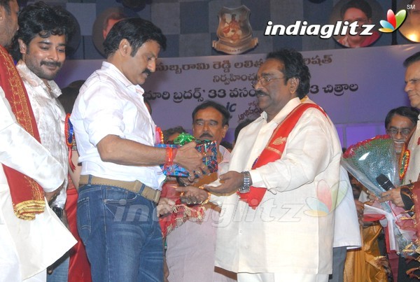 Paruchuri Brothers Felicitated