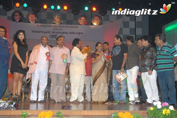 Paruchuri Brothers Felicitated