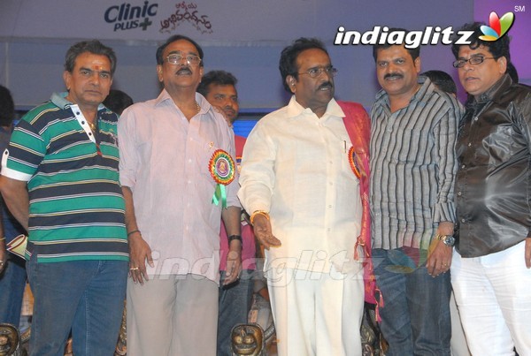 Paruchuri Brothers Felicitated