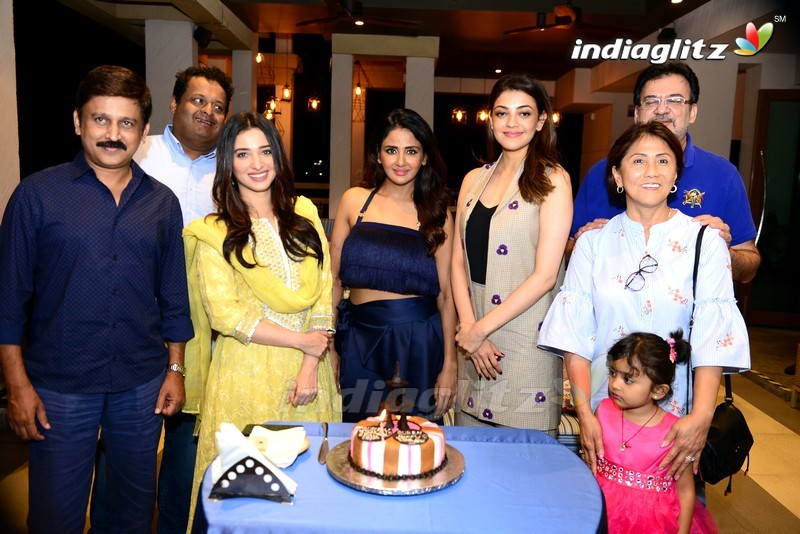 Kajal, Tamannaah at Parul Yadav's Birthday Celebration On Queen Sets