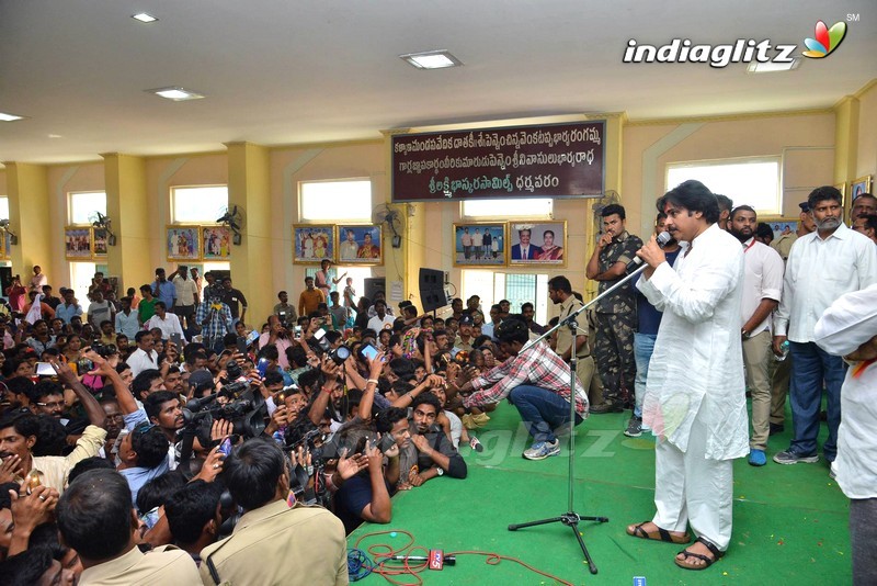 Pawan Kalyan in Puttaparthi to Dharmavaram