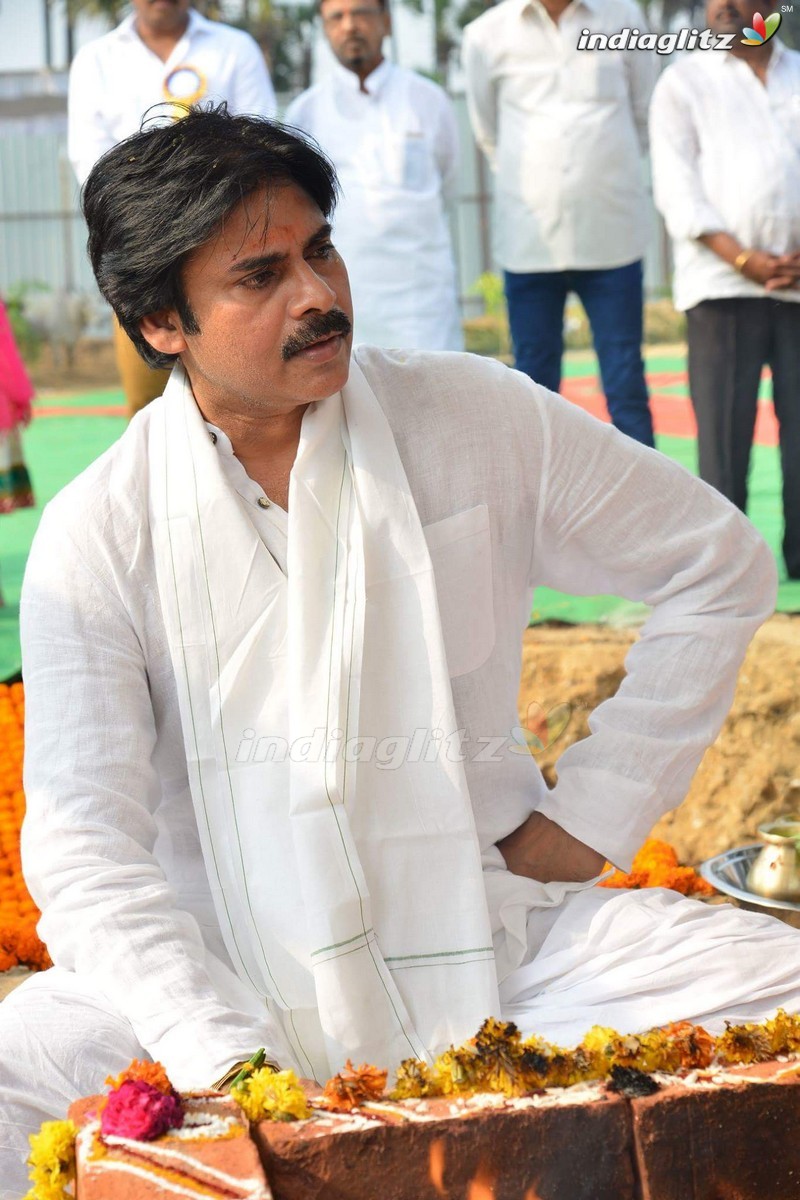 Pawan Kalyan's Amaravathi House Foundation Ceremony