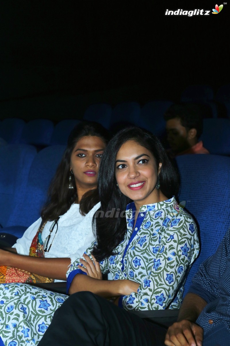 'Pelli Choopulu' Premier Show At Vijayawada