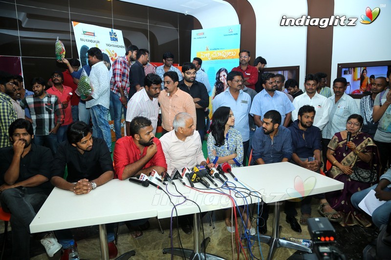 'Pelli Choopulu' Premier Show At Vijayawada