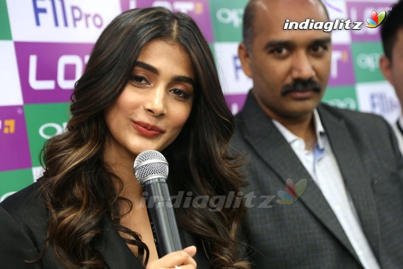 Pooja Hegde Launches Oppo F11 Pro Mobile