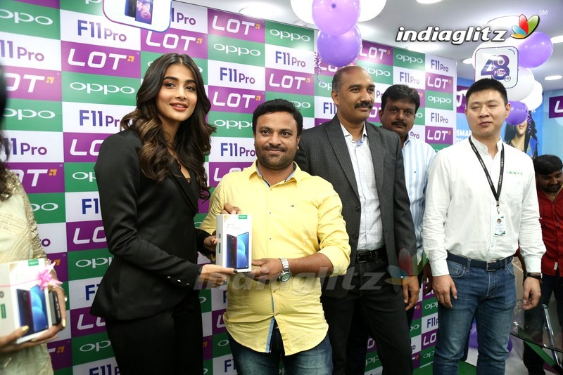 Pooja Hegde Launches Oppo F11 Pro Mobile