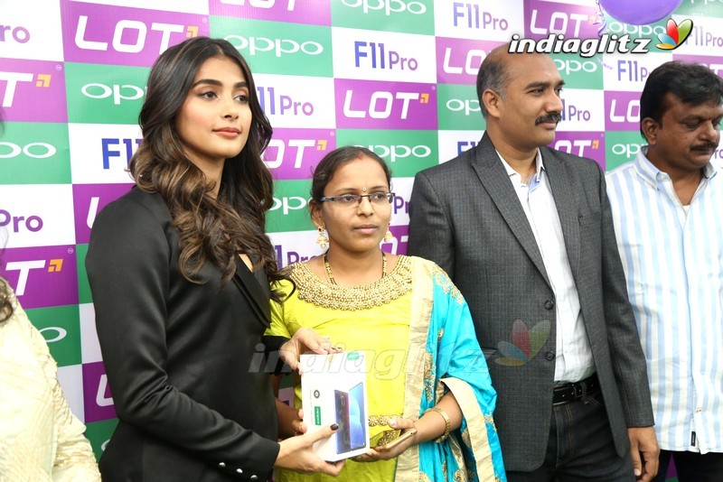 Pooja Hegde Launches Oppo F11 Pro Mobile