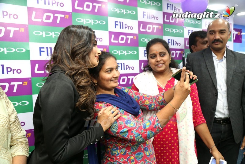 Pooja Hegde Launches Oppo F11 Pro Mobile