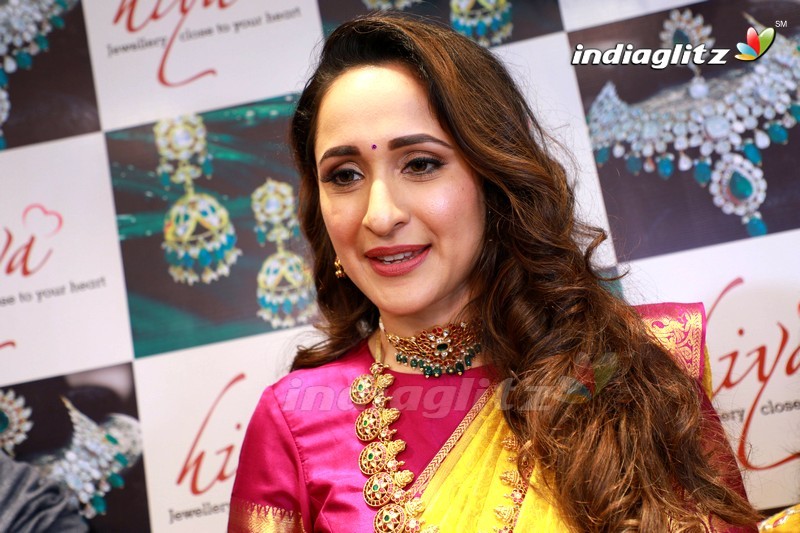 Pragya Jaiswal Inaugurates Hiya Designer Jewellery Showroom