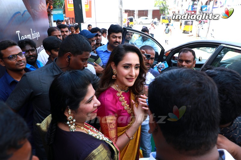 Pragya Jaiswal Inaugurates Hiya Designer Jewellery Showroom