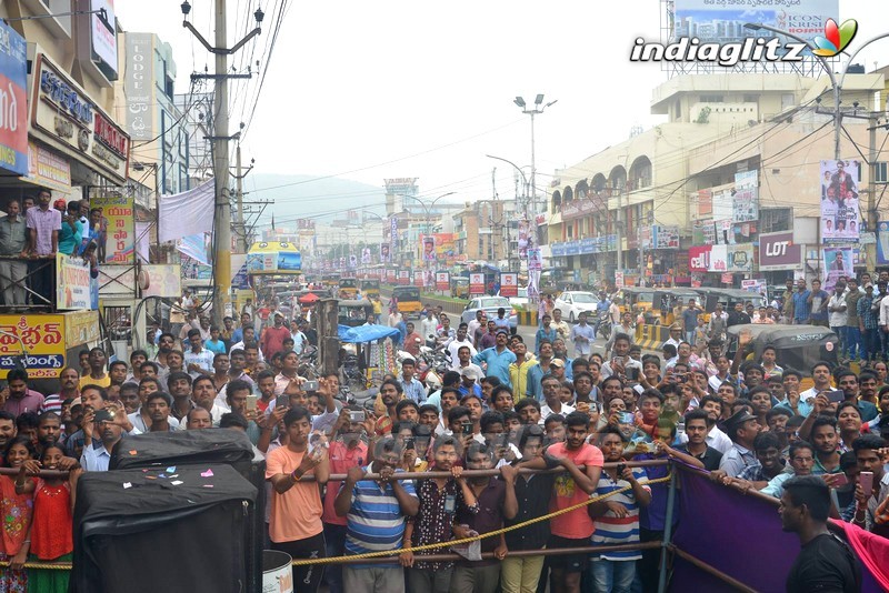 Pragya Jaiswal Launches B New Mobile Store at Gajuwaka