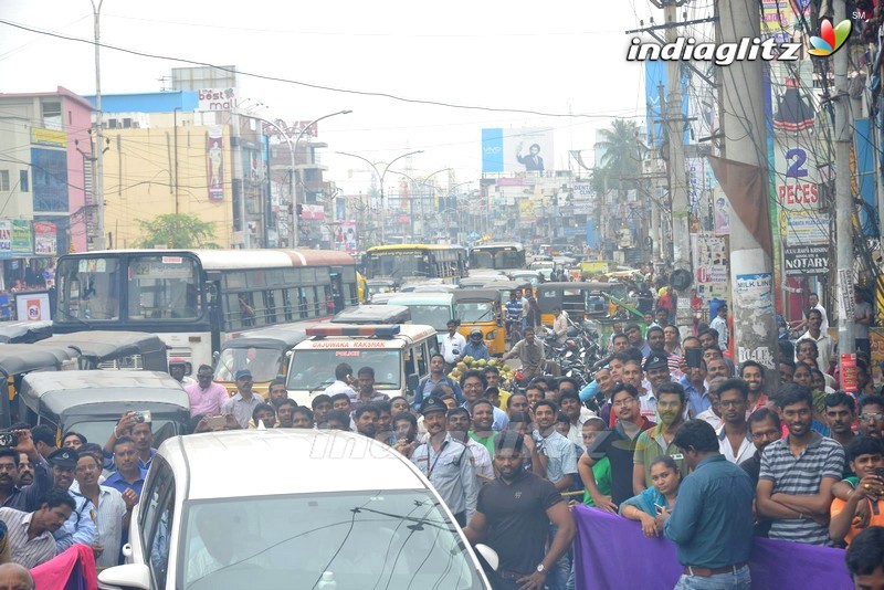 Pragya Jaiswal Launches B New Mobile Store at Gajuwaka