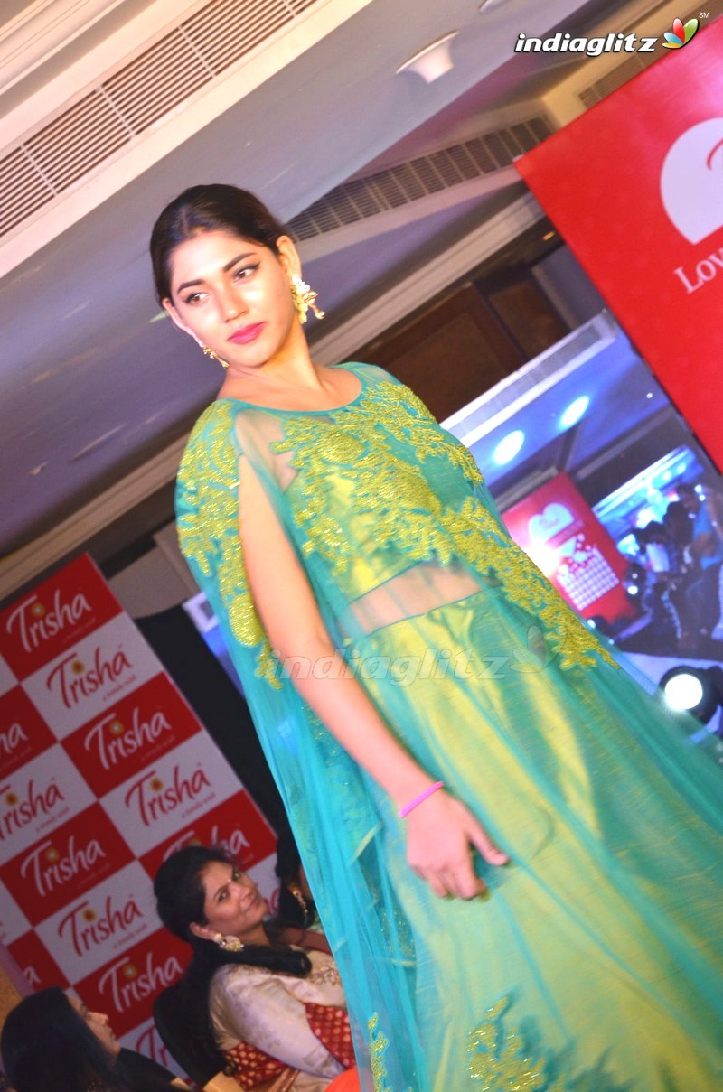 Celebs At Amrita Mishra's 'Love For Handloom' Collection Fashion Show