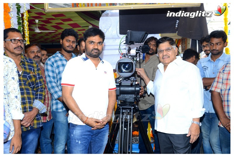 'Pratiroju Pandage' Movie Launch