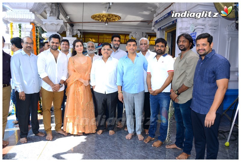 'Pratiroju Pandage' Movie Launch