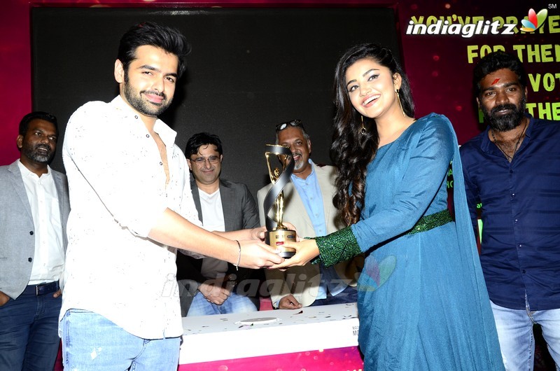 Ram & Anupama Parameshwaran @ Radio City Awards Trophy Unveiling Event