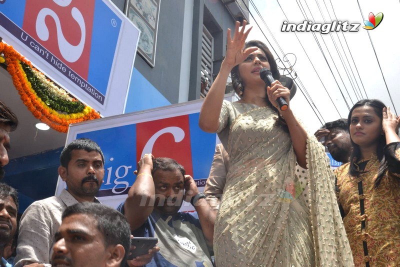 Rakul Preet Singh Launches BIG C Showroom @ Kurnool